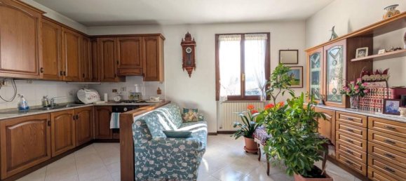 6 rooms Apartment in Sasso Marconi, Italy No. 37521 2