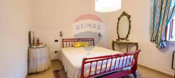 3 rooms Apartment in Apiro, Italy No. 4565 9