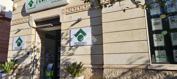 1-salle Garage à Altamura, Italy No. 89904 16