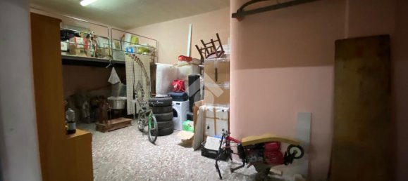 1-salle Garage à Altamura, Italy No. 89904 3