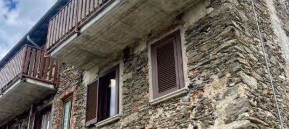 4 rooms Apartment in Luino, Italy No. 12959 4