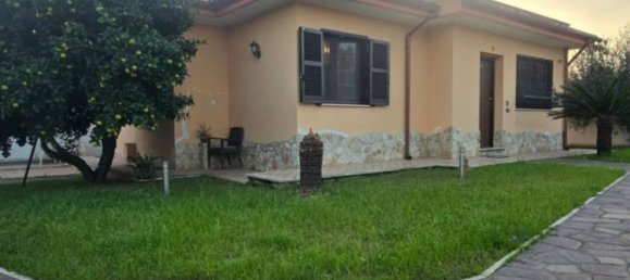 2 bedrooms Villa in Nettuno, Italy No. 260108 3