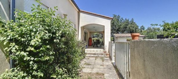 3 bedrooms Villa in Nebian, France No. 279954 10
