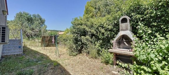 3 bedrooms Villa in Nebian, France No. 279954 9