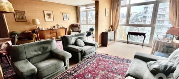 3 bedrooms Apartment in Paris, France No. 161938 2