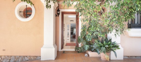 Villa de 5 dormitorios en Marbella, Spain No. 127831 19