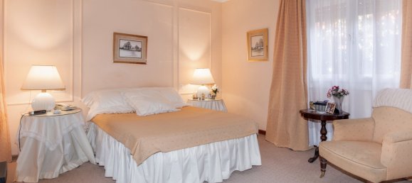 Villa de 5 dormitorios en Marbella, Spain No. 127831 9