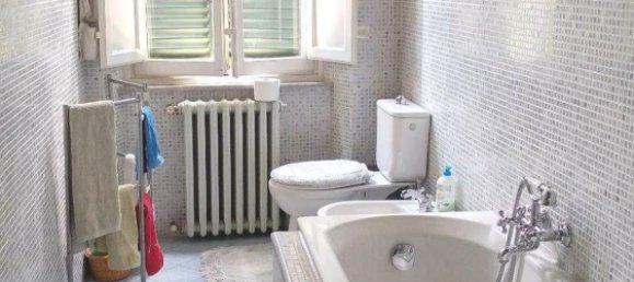 Casa de 6 habitaciónes en Capannori, Italy No. 42657 16