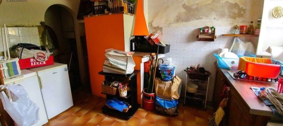 Casa de 6 habitaciónes en Capannori, Italy No. 42657 6