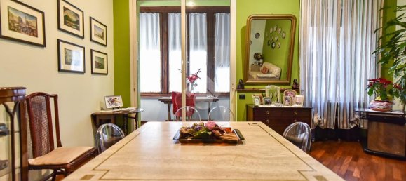 3 bedrooms Apartment in Turin, Italy No. 58364 3