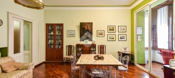 3 bedrooms Apartment in Turin, Italy No. 58364 5