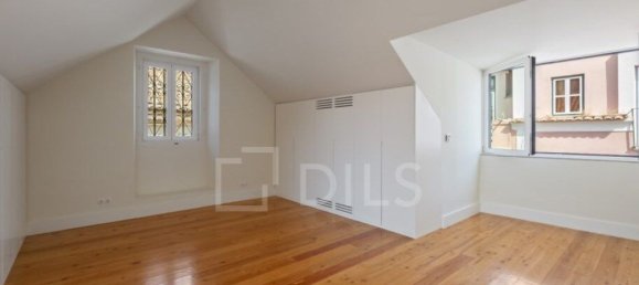 2 غرف نوم منزل ذو طابقين في Lisbon, Portugal رقم 280683 10