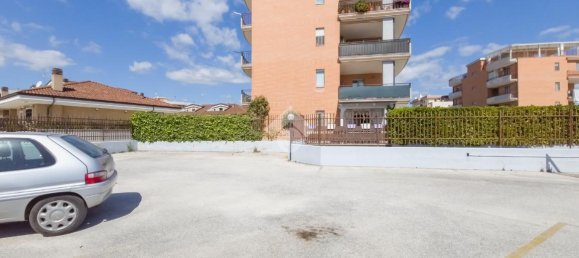 4-salle Appartement à Manfredonia, Italy No. 235178 42
