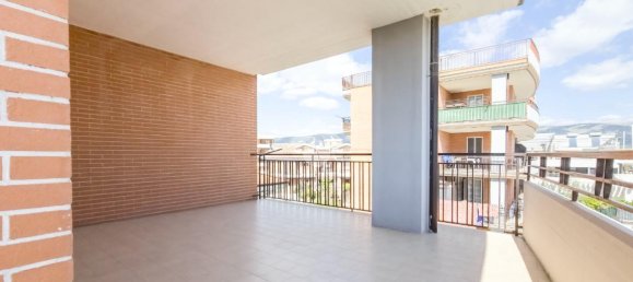 4-salle Appartement à Manfredonia, Italy No. 235178 4