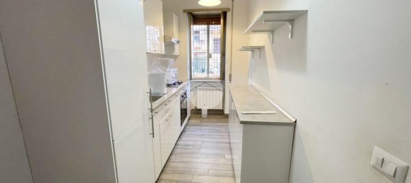 2 rooms Apartment in Rome, Italy No. 9253 8