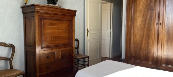 Apartamento de 3 dormitorios en Orleans, France No. 210752 15