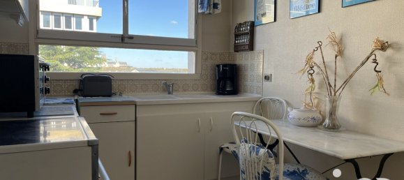 Apartamento de 3 dormitorios en Orleans, France No. 210752 4