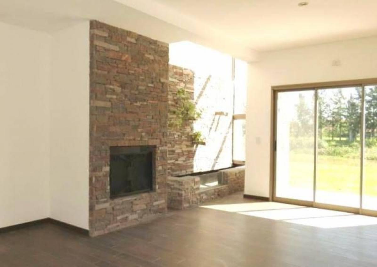 3 bedrooms House in Tigre, Argentina No. 84472