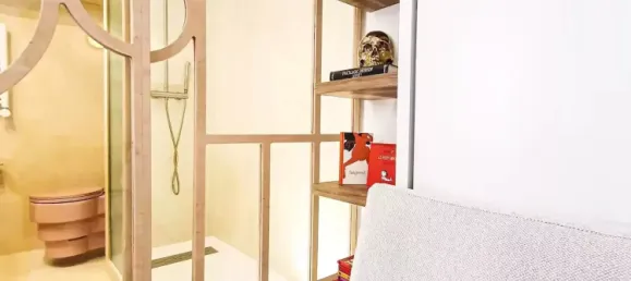 Studio in Paris, France No. 172228 9