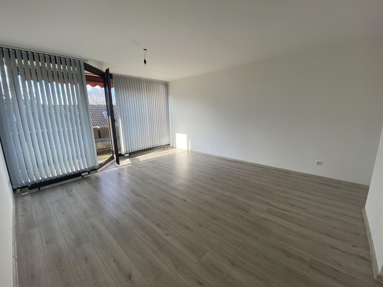 2 bedrooms Apartment in Wesel, Germany No. 347988
