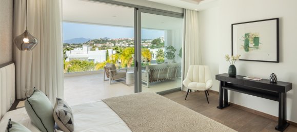 5 bedrooms Villa in Nueva Andalucia, Spain No. 2998 7