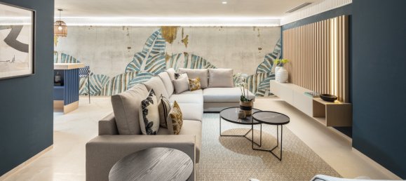 5 bedrooms Villa in Nueva Andalucia, Spain No. 2998 15