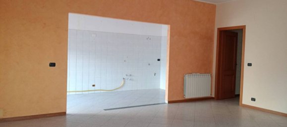 2 Schlafzimmer Wohnung in Messina, Italy, Nr. 176407 2