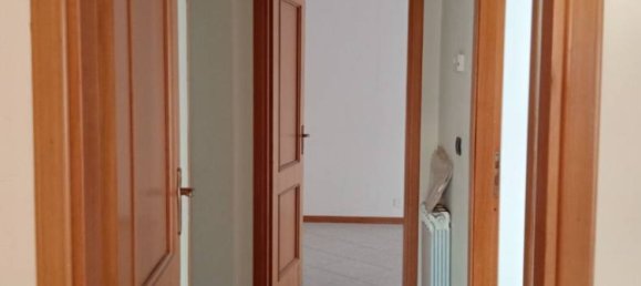 2 Schlafzimmer Wohnung in Messina, Italy, Nr. 176407 9