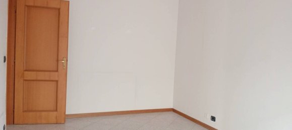 2 Schlafzimmer Wohnung in Messina, Italy, Nr. 176407 13