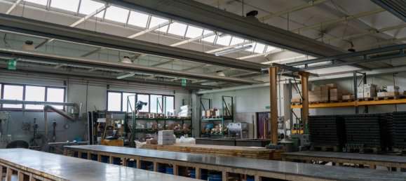 5-Zimmer Lagerhaus in Solbiate con Cagno, Italy, Nr. 92306 9