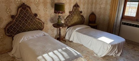 6-Zimmer Haus in Empoli, Italy, Nr. 8608 18