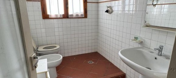 6-Zimmer Haus in Empoli, Italy, Nr. 8608 17