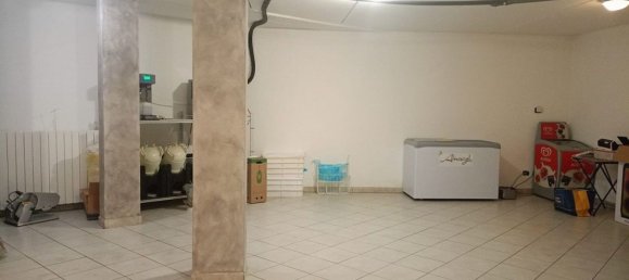 140m² Commercial property in Garbagnate Milanese, Italy No. 11799 23
