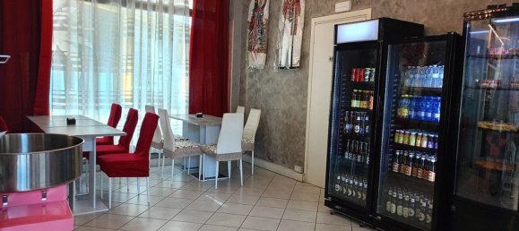 140m² Commercial property in Garbagnate Milanese, Italy No. 11799 10