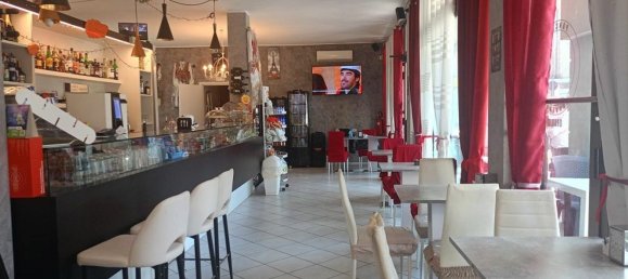 140m² Commercial property in Garbagnate Milanese, Italy No. 11799 4