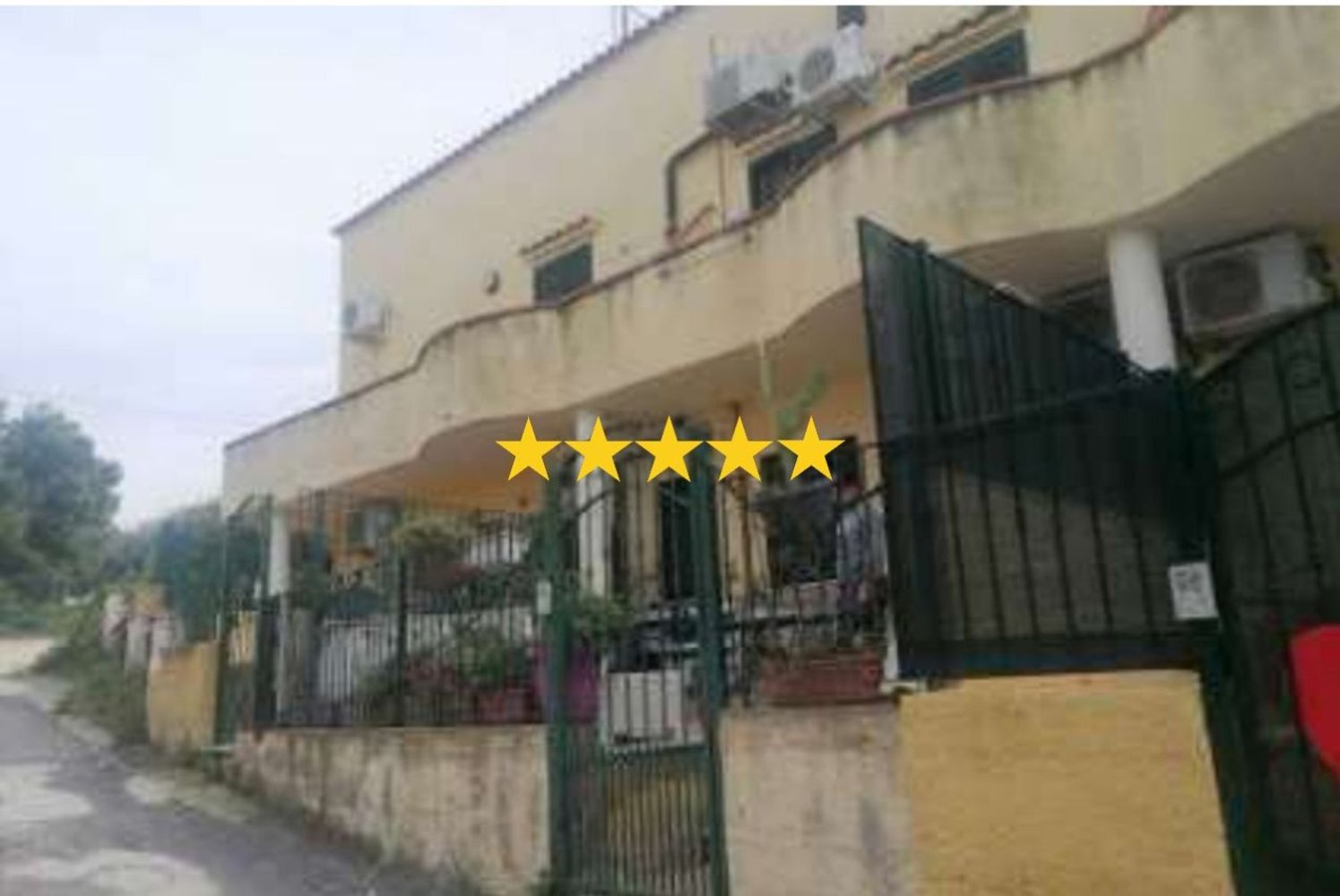 4 rooms Apartment in Vieste, Italy No. 183706