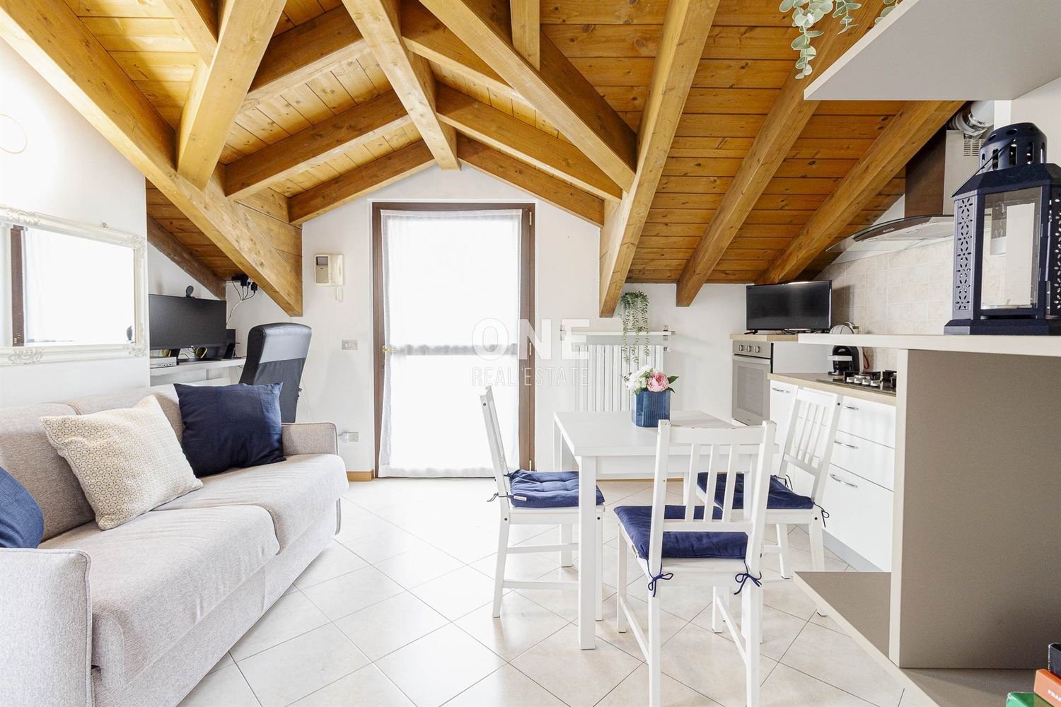 2 rooms Apartment in Bernareggio, Italy No. 273761