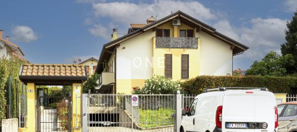 2 rooms Apartment in Bernareggio, Italy No. 273761 3