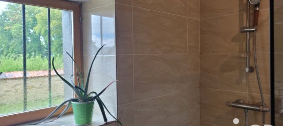 2 bedrooms House in Saint-Pierre-les-Etieux, France No. 266977 12