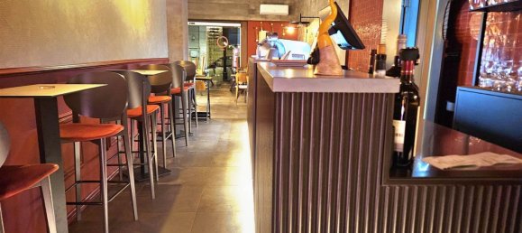 72m² Commercial property in Nocera Inferiore, Italy No. 8777 5