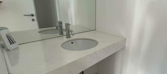 Квартира с 3 спальнями в Порту, Португалия № 132211 19