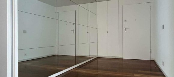 Квартира с 3 спальнями в Порту, Португалия № 132211 3