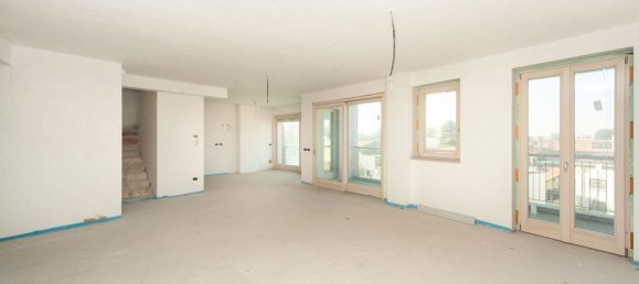 4غرفة بانتهاوس في Desio, Italy رقم 160233 17