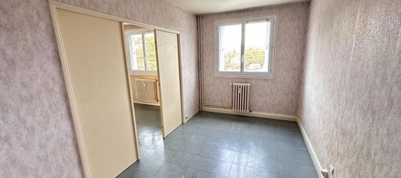 Apartamento de 3 dormitorios en Pontchateau, France No. 97618 3