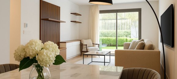 Apartamento de 3 dormitorios en Marbella, Spain No. 184965 4