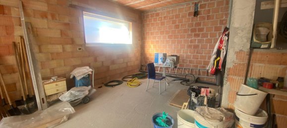 7 rooms House in San Fior, Italy No. 205004 4