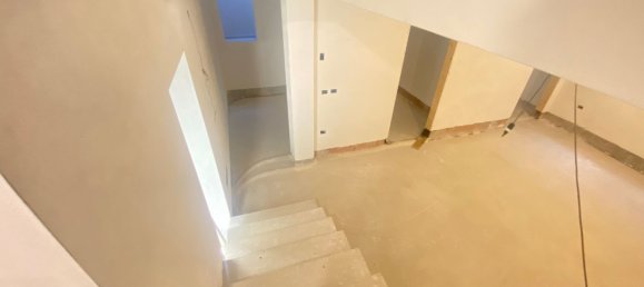 7 rooms House in San Fior, Italy No. 205004 12