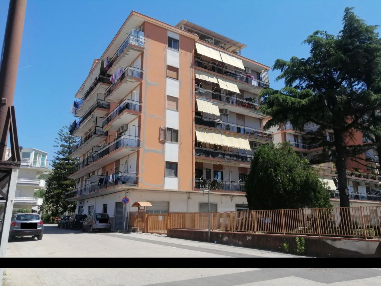 7 rooms Apartment in Battipaglia, Italy No. 111396