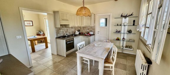 3 bedrooms Villa in Gropparello, Italy No. 325553 16