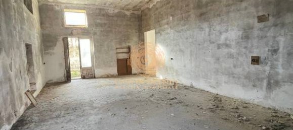 Коммерческая недвижимость с 3 комнатами в Алессано, Италия № 86019 3